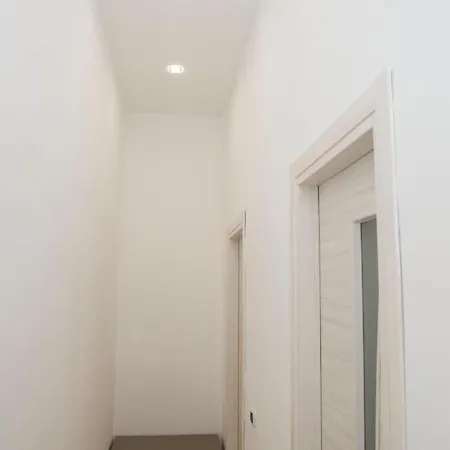 Apartament Airport House *