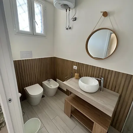 Airport House Apartament Neapol